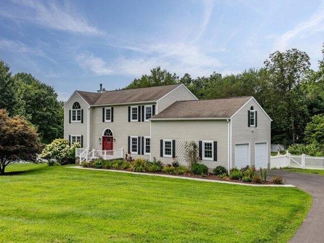 House for sale in Gaylordsville, Connecticut