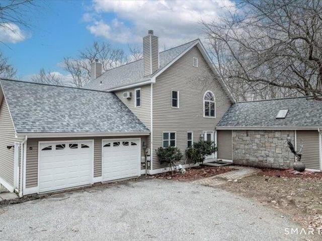 House for sale in Gaylordsville, Connecticut