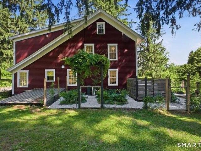 House for sale in Gaylordsville, Connecticut