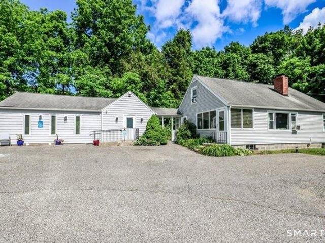 House for sale in Gaylordsville, Connecticut