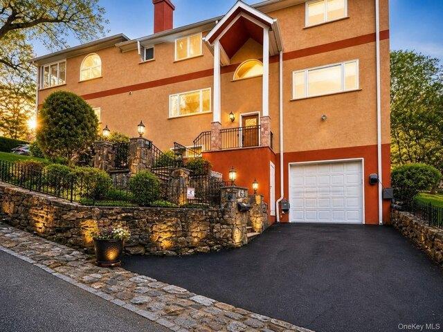 House for sale in New Rochelle, New York