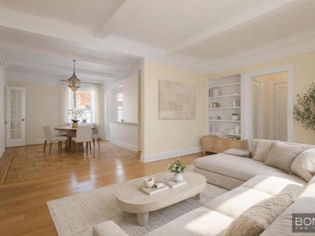 Apartment for sale in Arverne, New York