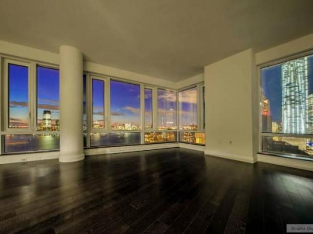 Condo for sale in Arverne, New York