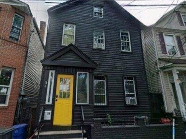 House for sale in Newark, New Jersey