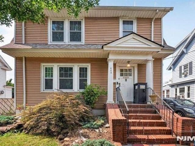 House for sale in Newark, Essex County