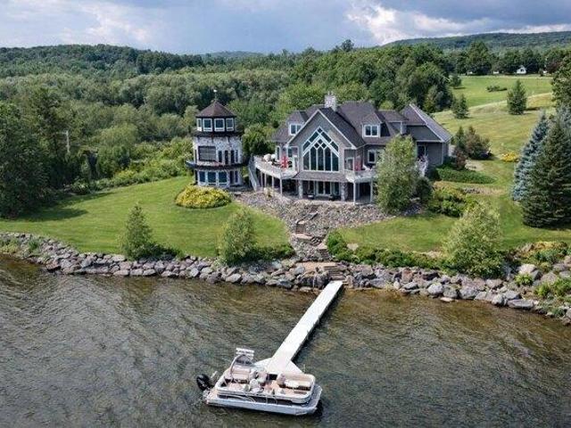 House for sale in Newport, Vermont