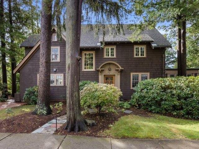 House for sale in Four Corners, Newton