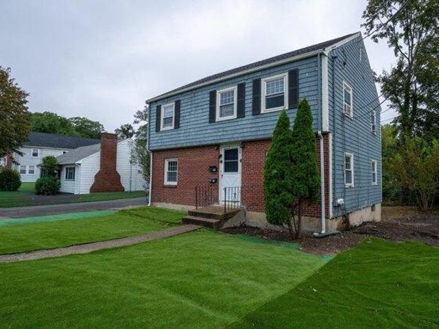 House for sale in Newton Highlands, Newton