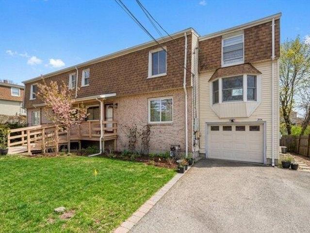 Condo for sale in Auburndale, Massachusetts