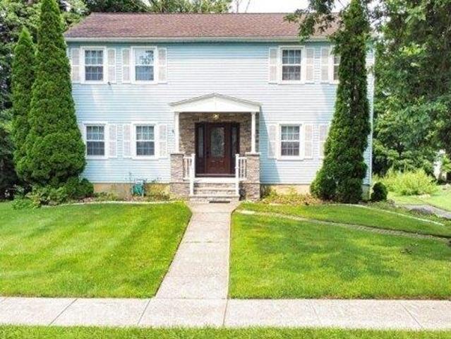House for sale in Newton, New Jersey