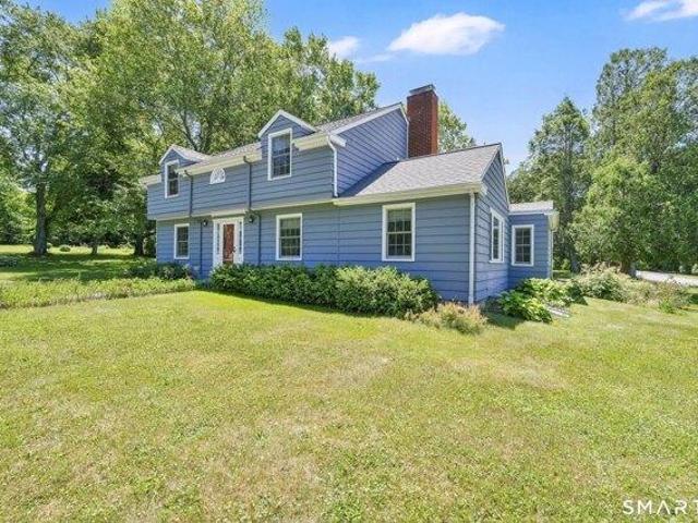 House for sale in Newtown