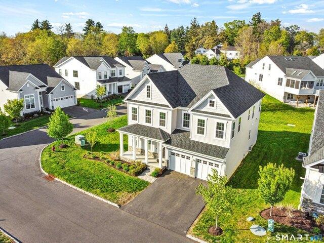 Condo for sale in Newtown, Connecticut