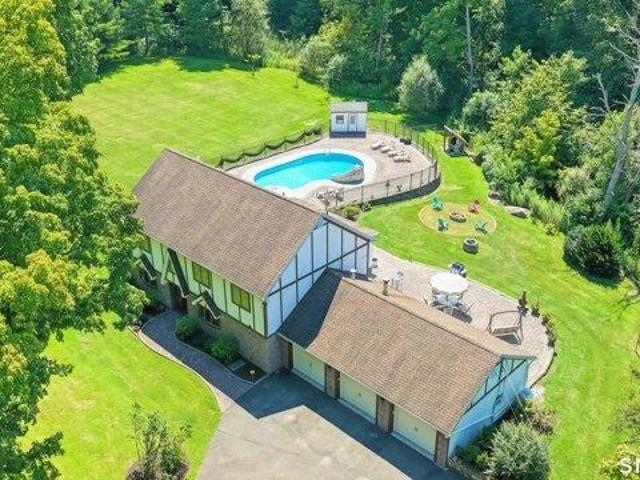 House for sale in Newtown, Western Connecticut Planning Region