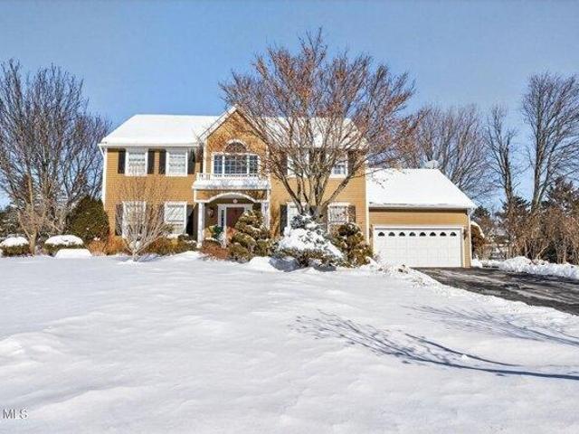 House for sale in Niskayuna, New York