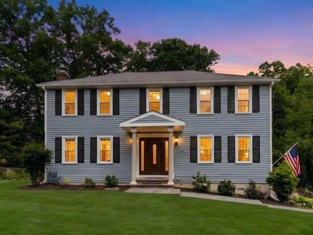 House for sale in The Cliffs, North Attleborough
