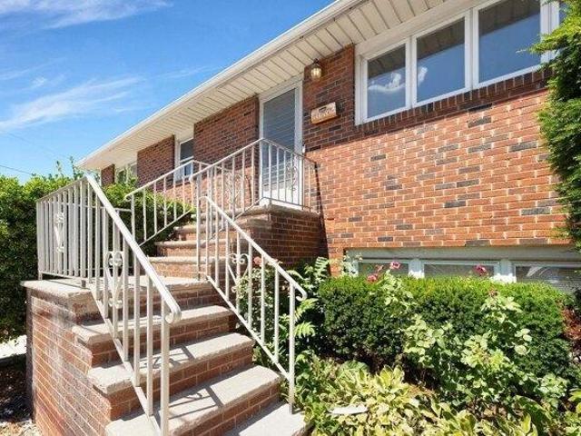 House for sale in Hudson, New Jersey