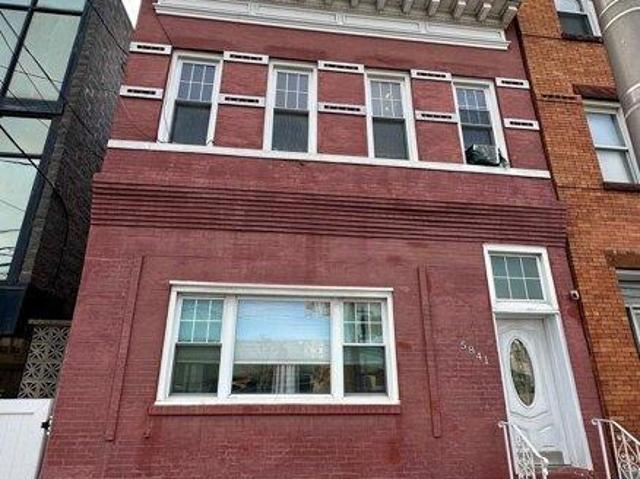 House for sale in Hudson, New Jersey