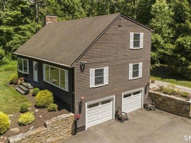 House for sale in North Branford, Connecticut