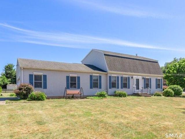 House for sale in North Haven, Connecticut