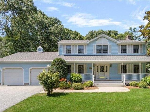 House for sale in Wickford Junction, North Kingstown