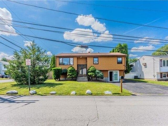 House for sale in Woodville, North Providence