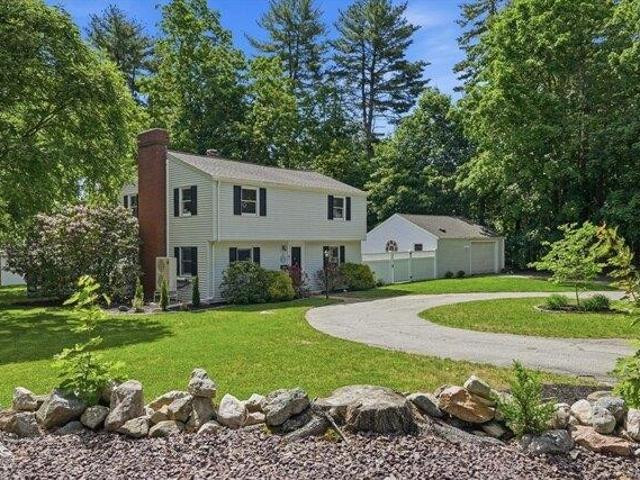 House for sale in North Reading, Massachusetts