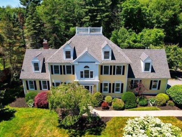 House for sale in North Reading, Massachusetts