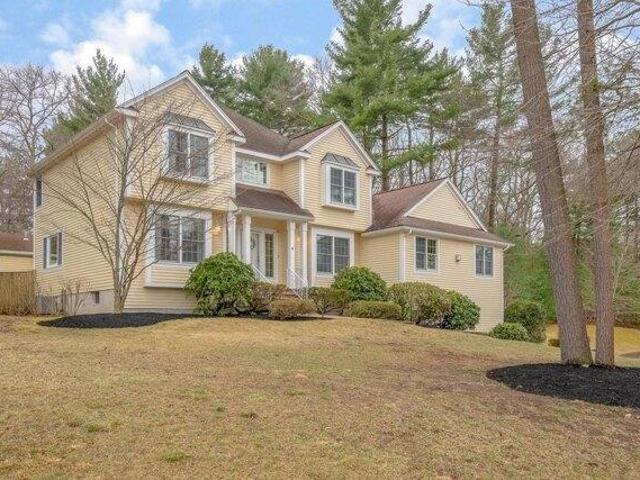House for sale in North Reading, Massachusetts