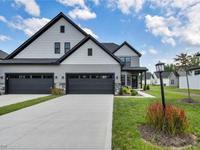 House for sale in Hinckley, Ohio