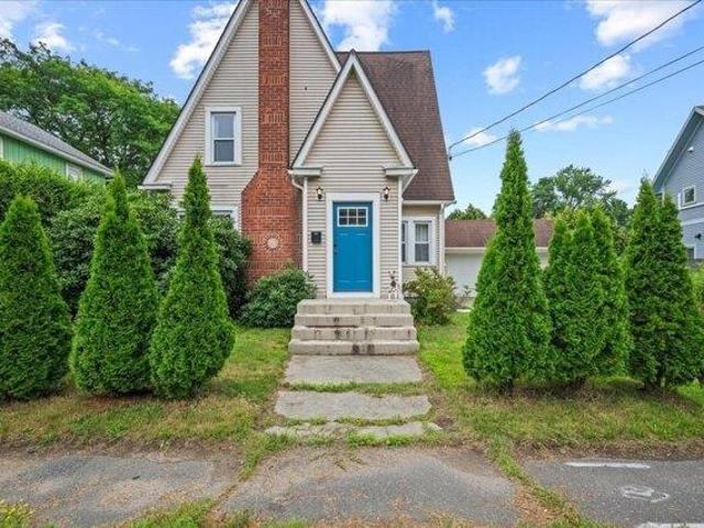 House for sale in Fort Hill Historic District, Northampton