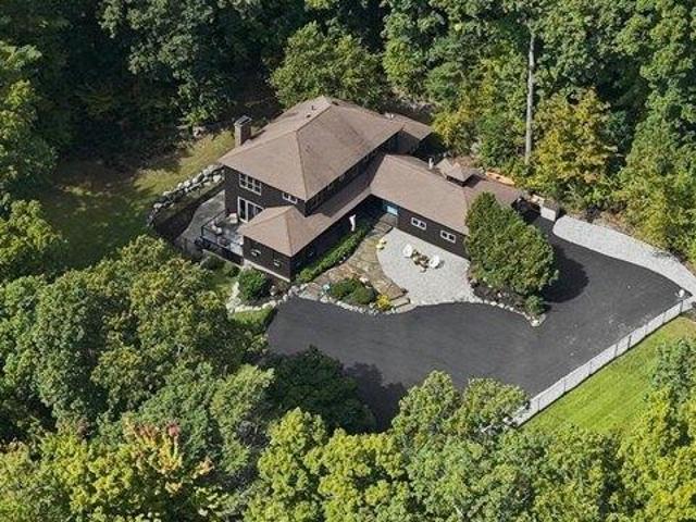 House for sale in North Farms, Northampton