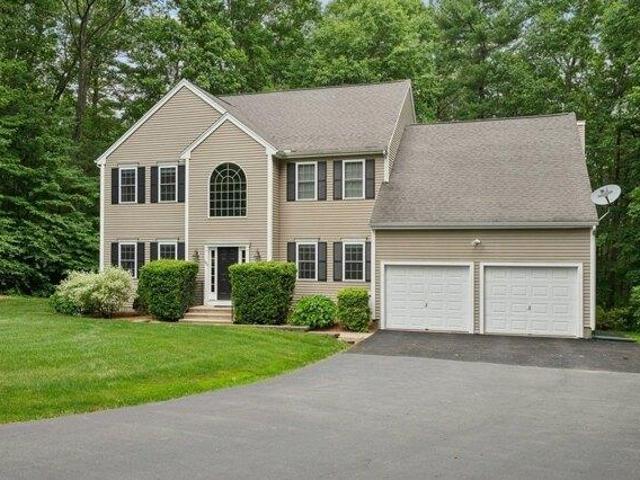 House for sale in Northbridge, Massachusetts