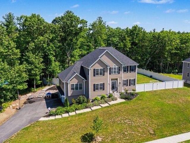 House for sale in Northbridge, Massachusetts