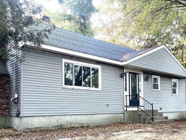 House for sale in Plummer's Corner, Northbridge