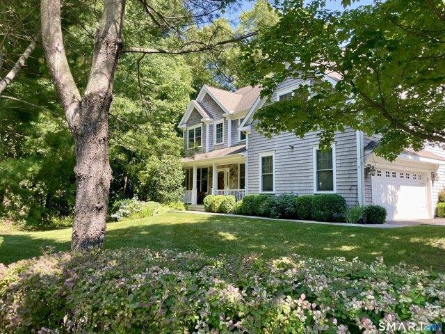 House for sale in Winnipauk Village, Norwalk