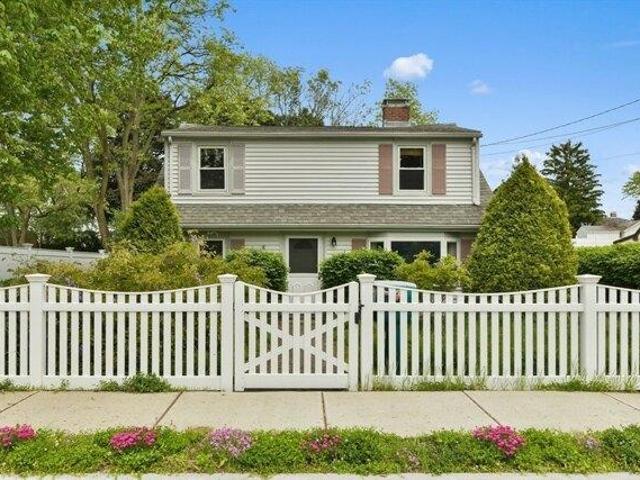 House for sale in Norwood, Massachusetts