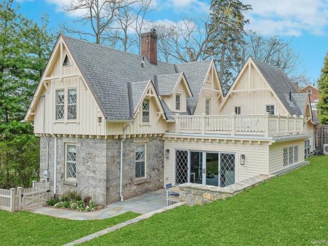 House for sale in Irvington, New York