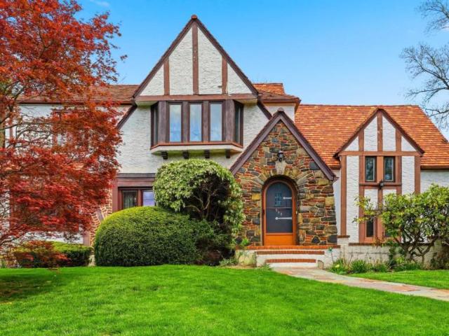 House for sale in Pelham, New York
