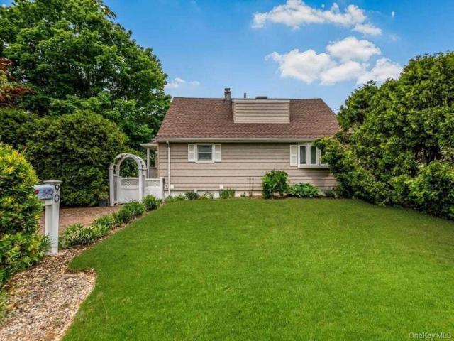 House for sale in Glenwood, New York