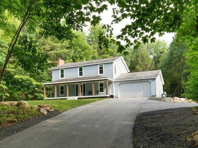 House for sale in New Braintree, Massachusetts
