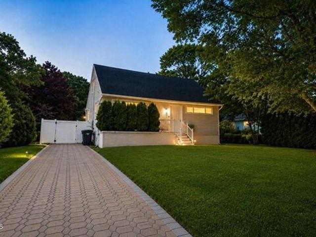 House for sale in Monmouth, New Jersey
