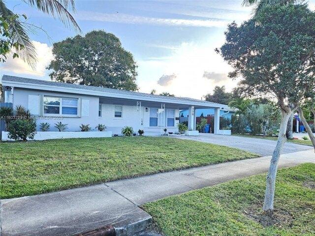House for sale in Oakland Park, Florida