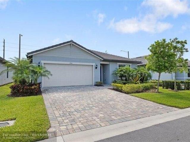 House for sale in Oakland Park, Florida