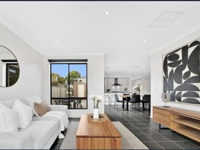 House for rent in Everton Gardens Estate, Melbourne
