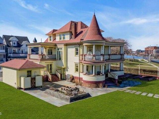 House for sale in Monmouth, New Jersey