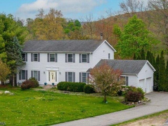 House for sale in Ogdensburg, New Jersey