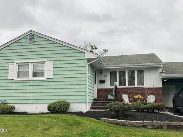 House for sale in Cliffwood, New Jersey