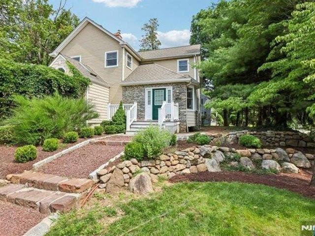 House for sale in Oradell, New Jersey