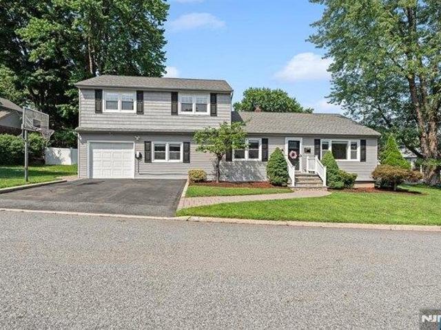 House for sale in Oradell, New Jersey