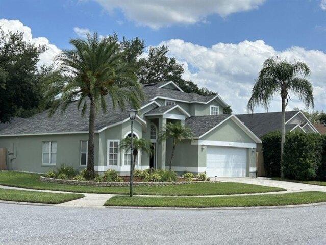 House for sale in University, Florida